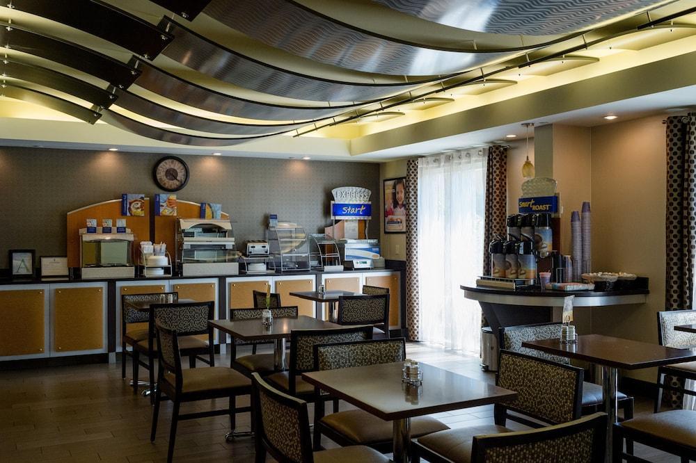 Holiday Inn Express & Suites - Oxford By Ihg Dış mekan fotoğraf