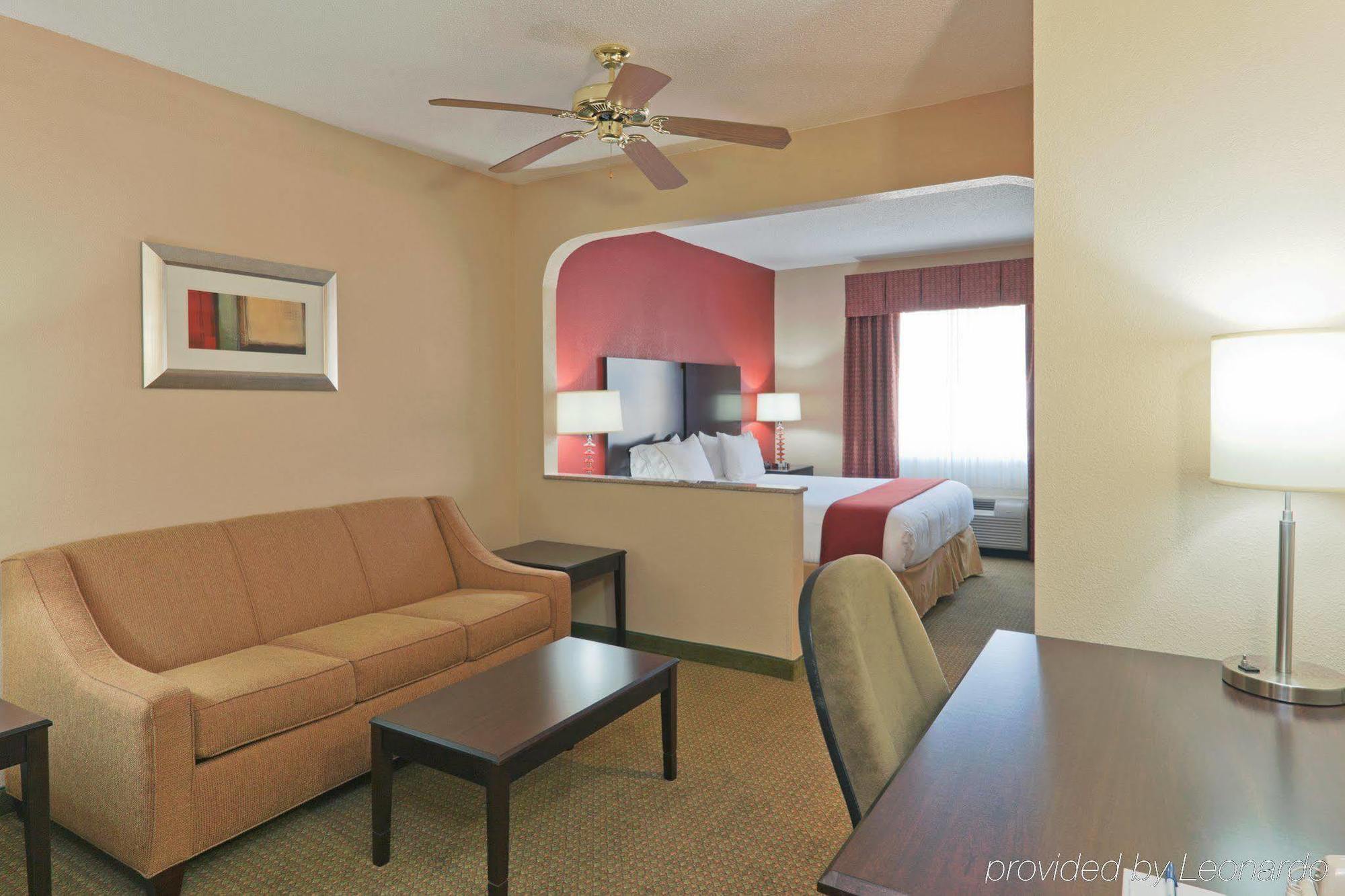 Holiday Inn Express & Suites - Oxford By Ihg Oda fotoğraf