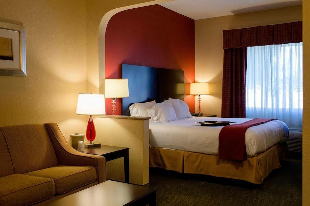 Holiday Inn Express & Suites - Oxford By Ihg Dış mekan fotoğraf