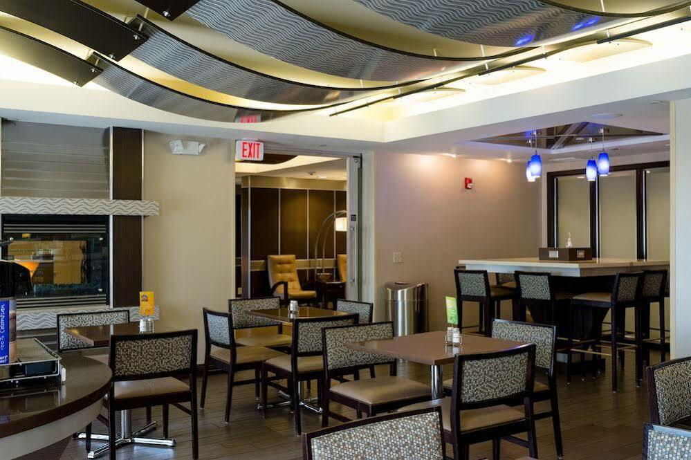 Holiday Inn Express & Suites - Oxford By Ihg Dış mekan fotoğraf